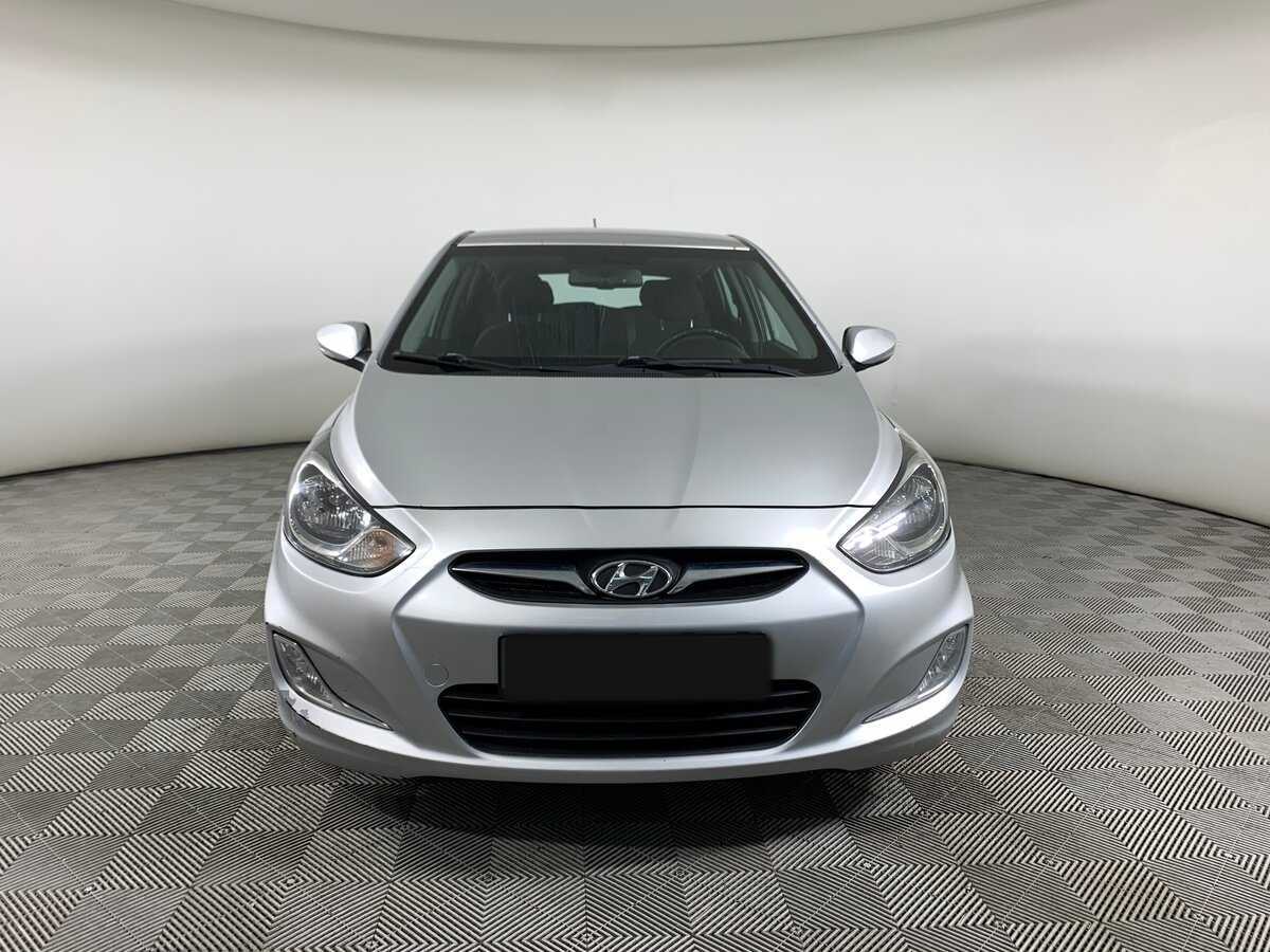 Hyundai Solaris б/у, 2012, Автоматическая. Фото: #1