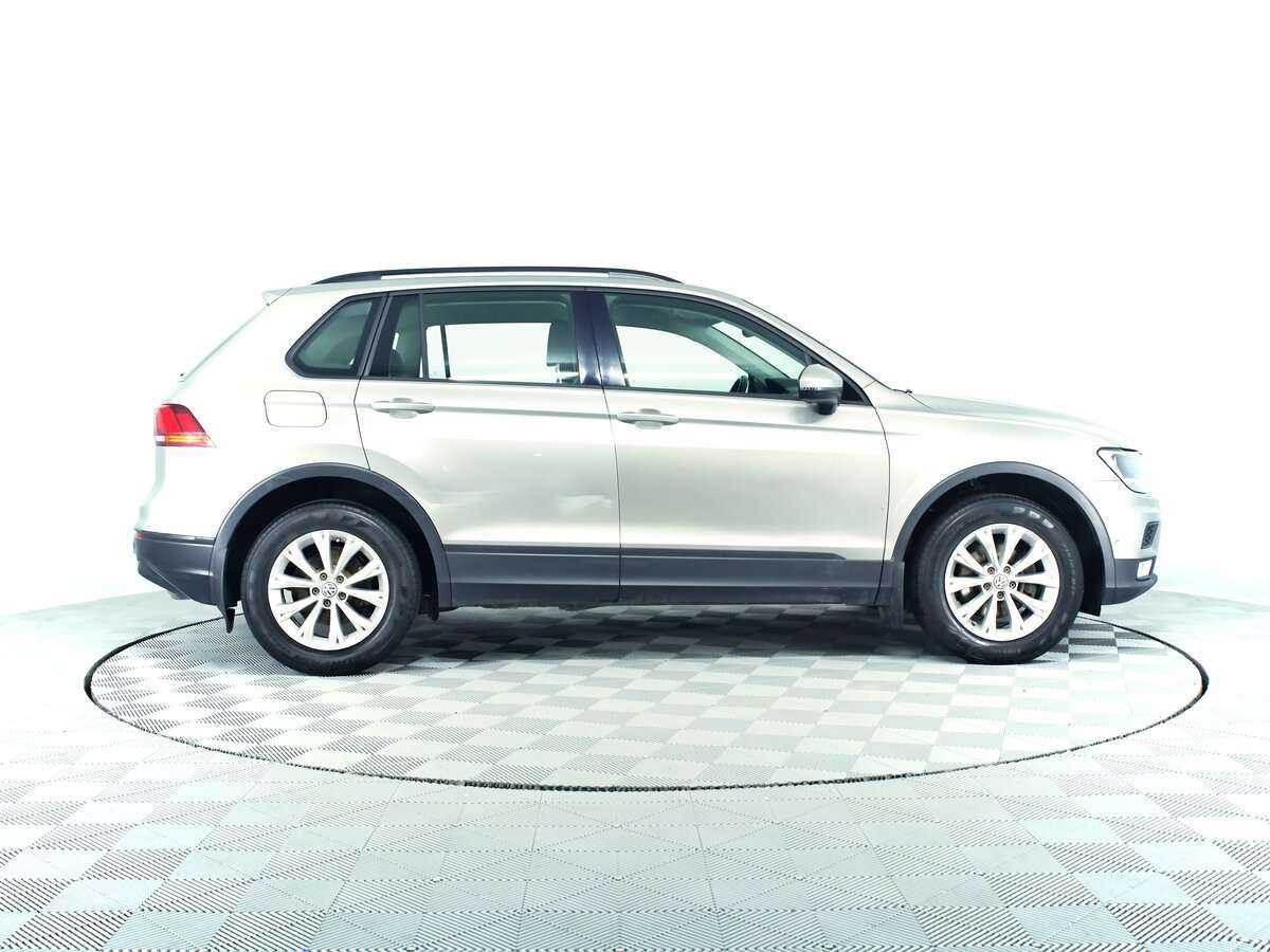 Volkswagen Tiguan б/у, 2017, Роботизированная. Фото: #3