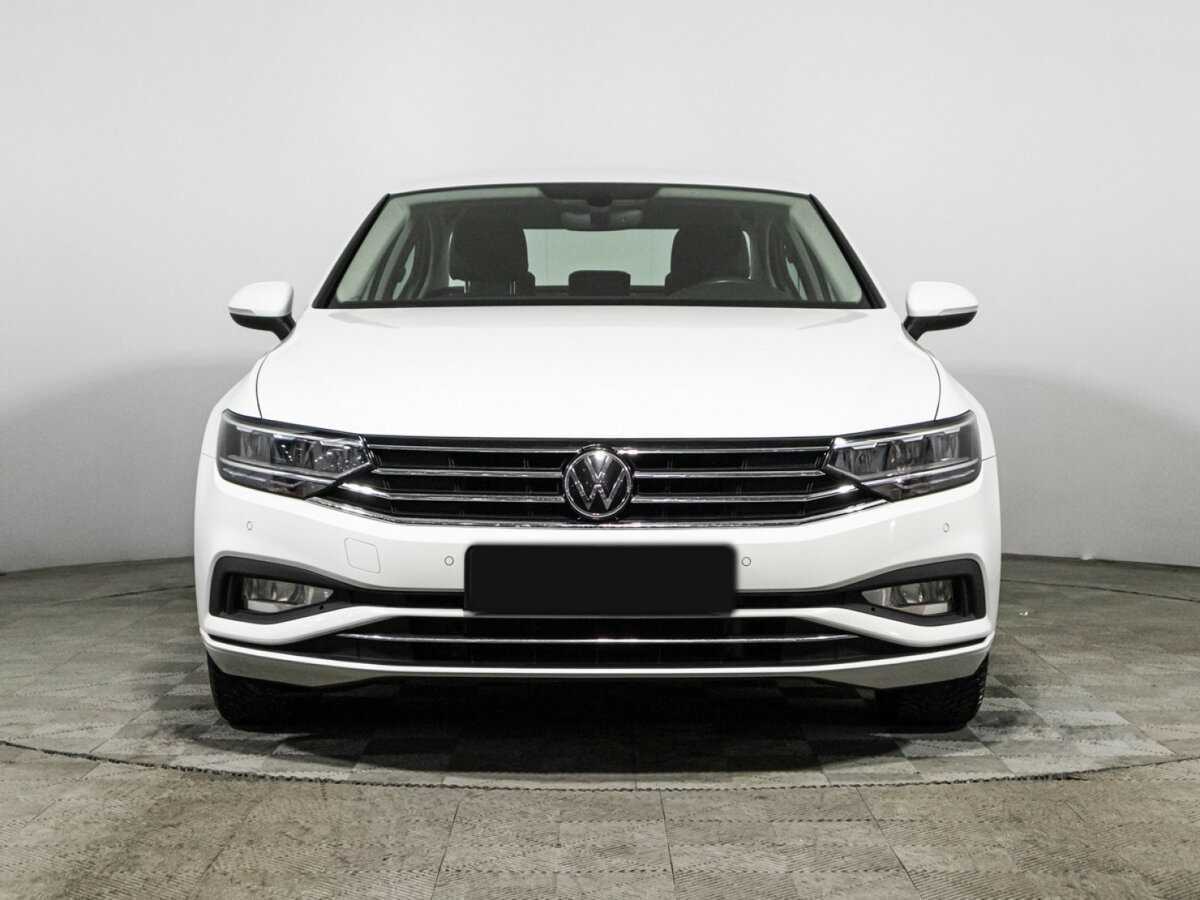 Volkswagen Passat б/у, 2020, Роботизированная. Фото: #1
