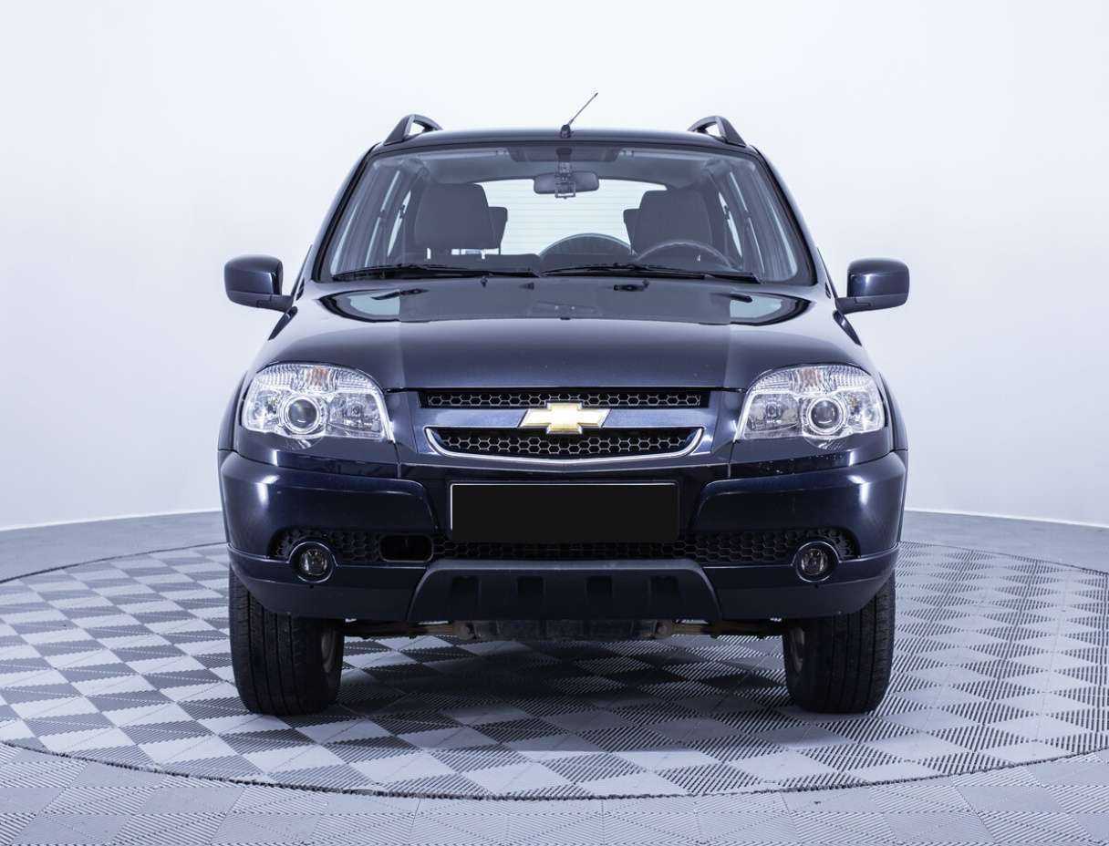 Chevrolet Niva б/у, 2015, Механическая. Фото: #1