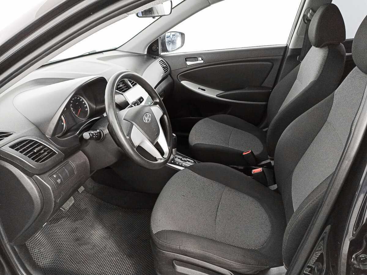 Hyundai Solaris б/у, 2013, Автоматическая. Фото: #15