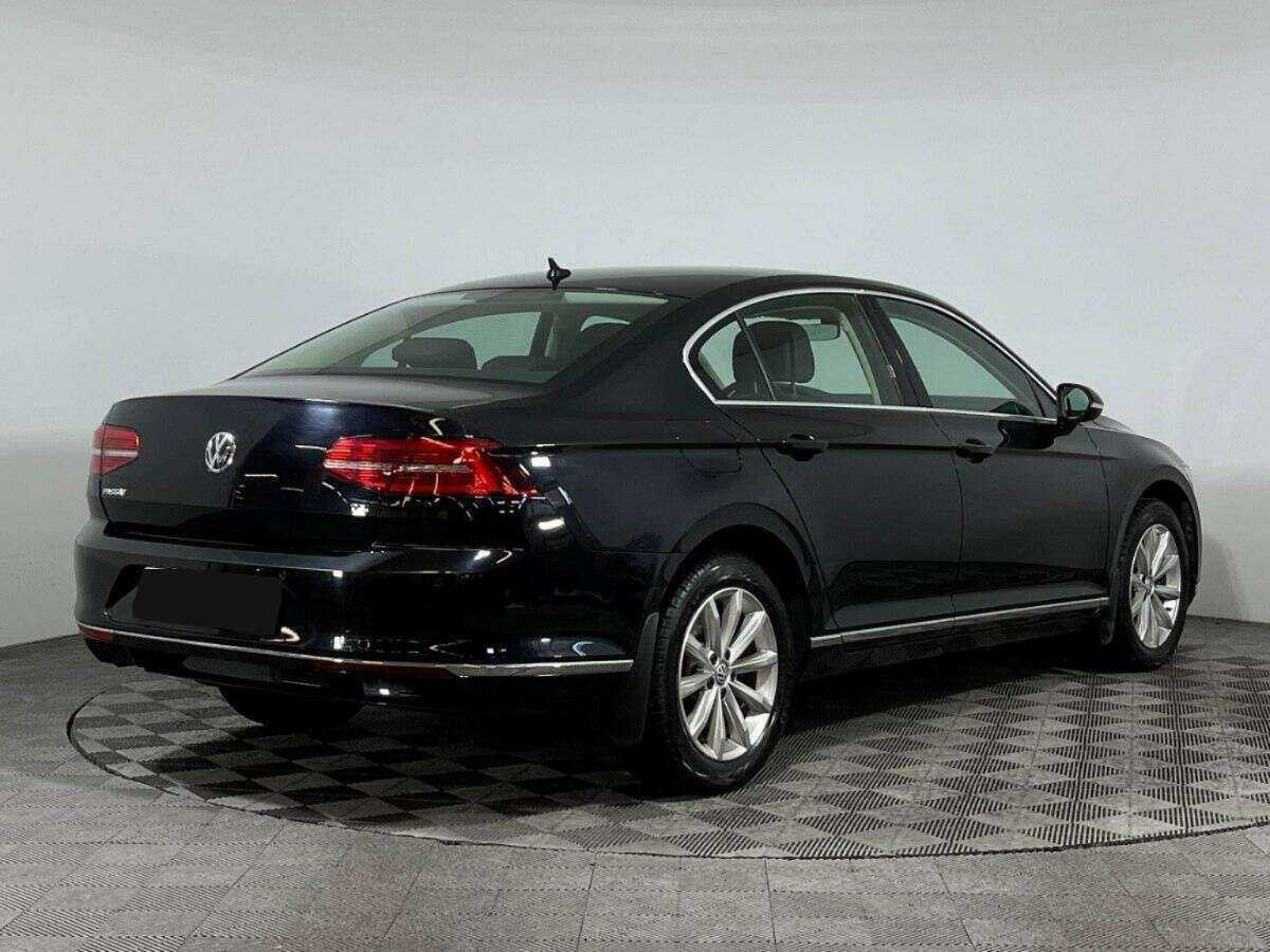 Volkswagen Passat б/у, 2017, Роботизированная. Фото: #4