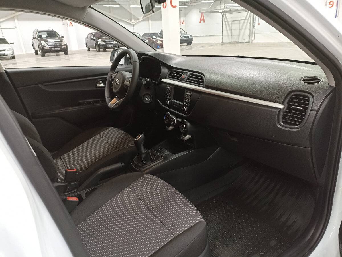 Kia Rio б/у, 2019, Механическая. Фото: #10