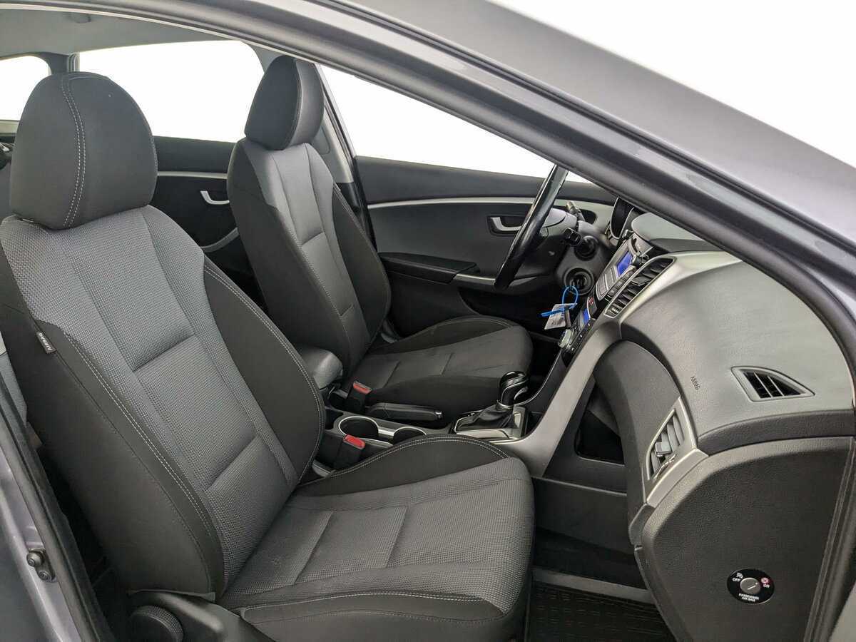 Hyundai i30 б/у, 2014, Автоматическая. Фото: #16