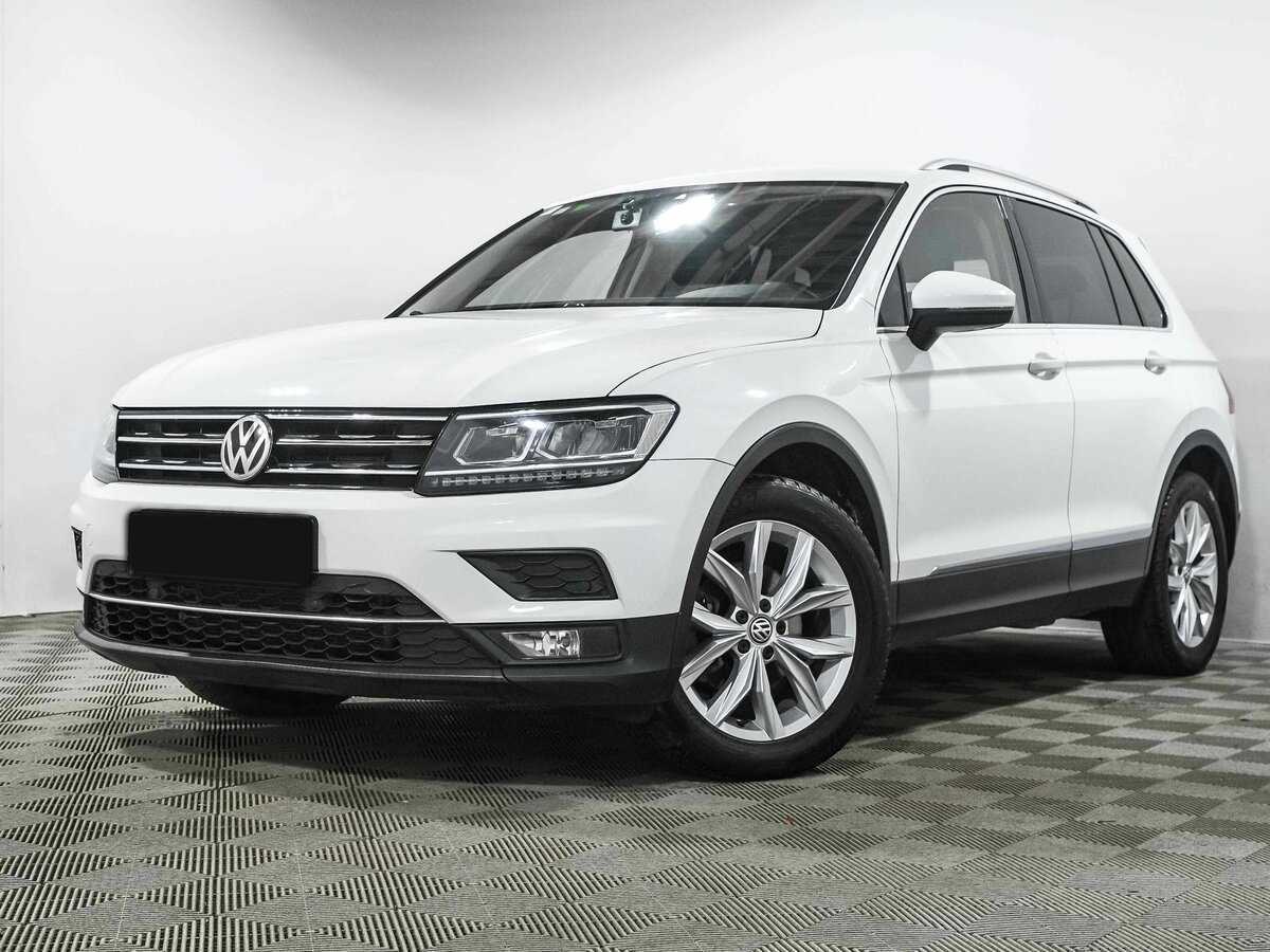 Volkswagen Tiguan б/у, 2018, Роботизированная. Посмотреть фото