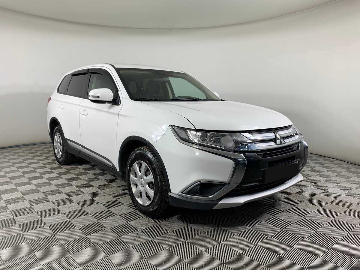 Mitsubishi Outlander б/у, 2017, Вариатор. Фото: #2