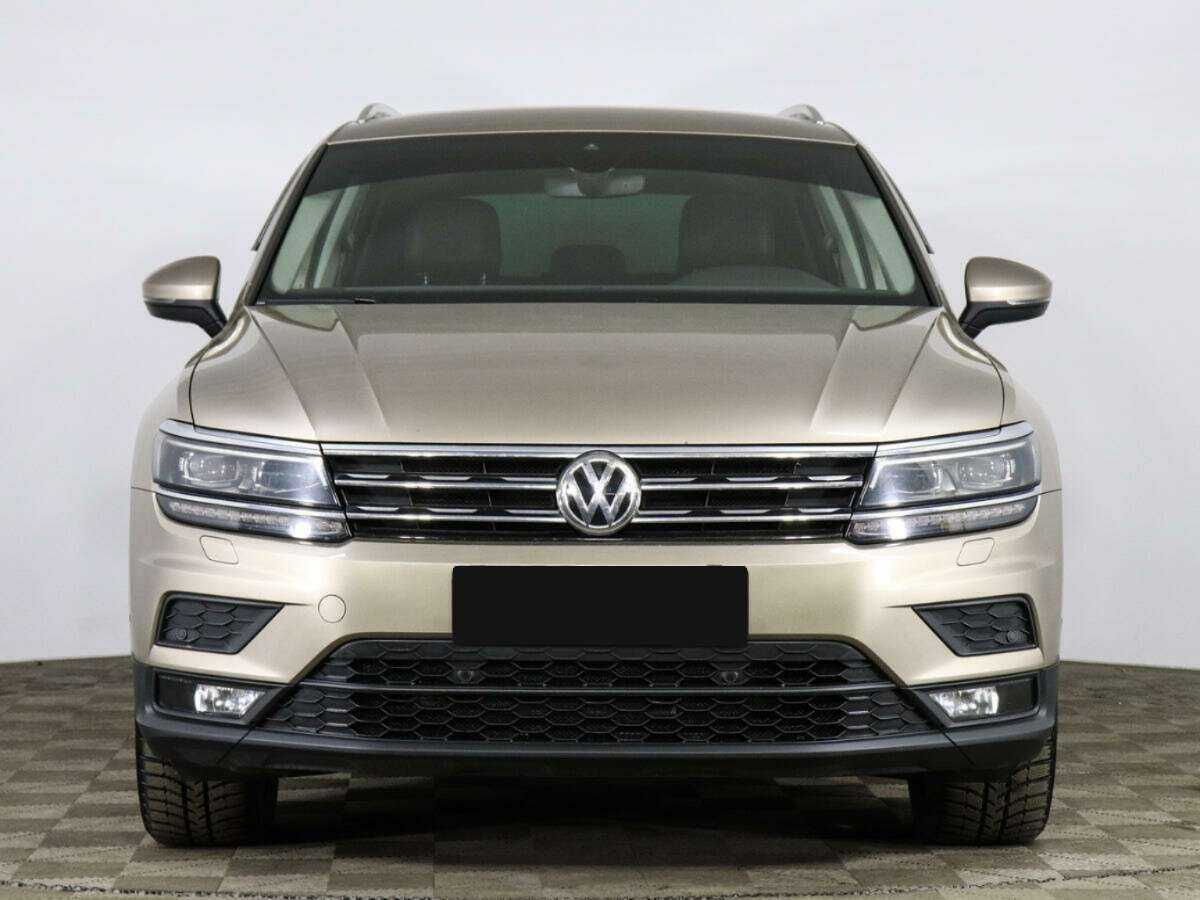 Volkswagen Tiguan б/у, 2018, Роботизированная. Фото: #1