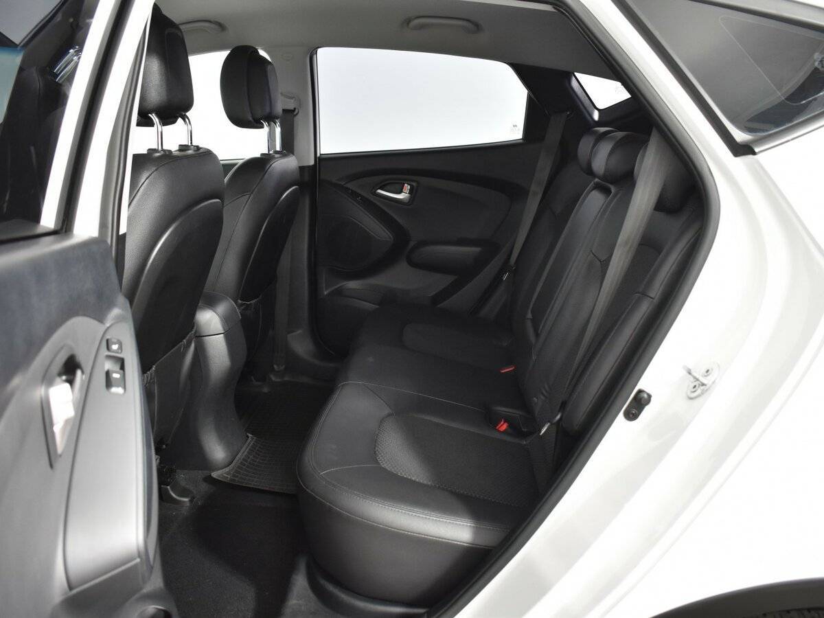 Hyundai ix35 б/у, 2013, Автоматическая. Фото: #11