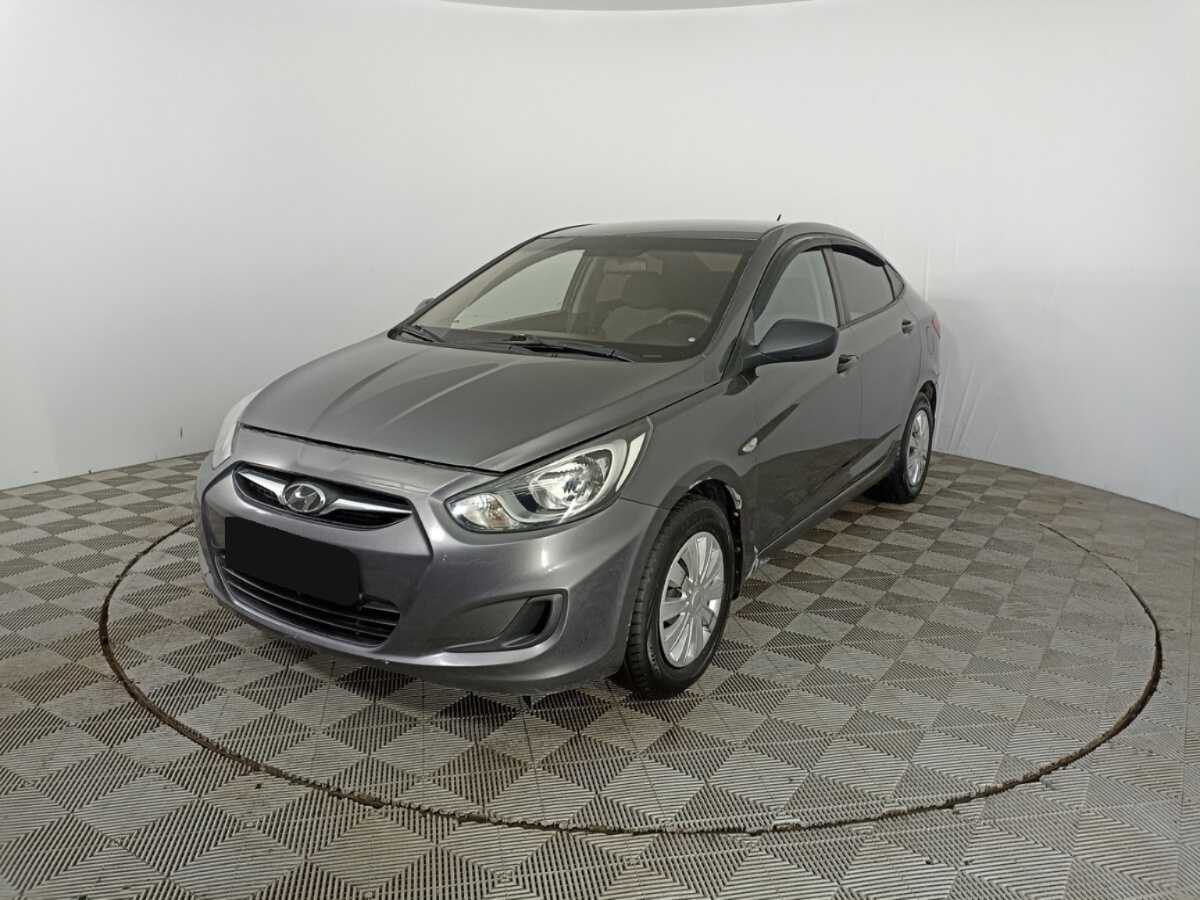 Hyundai Solaris б/у, 2013, Механическая. Посмотреть фото