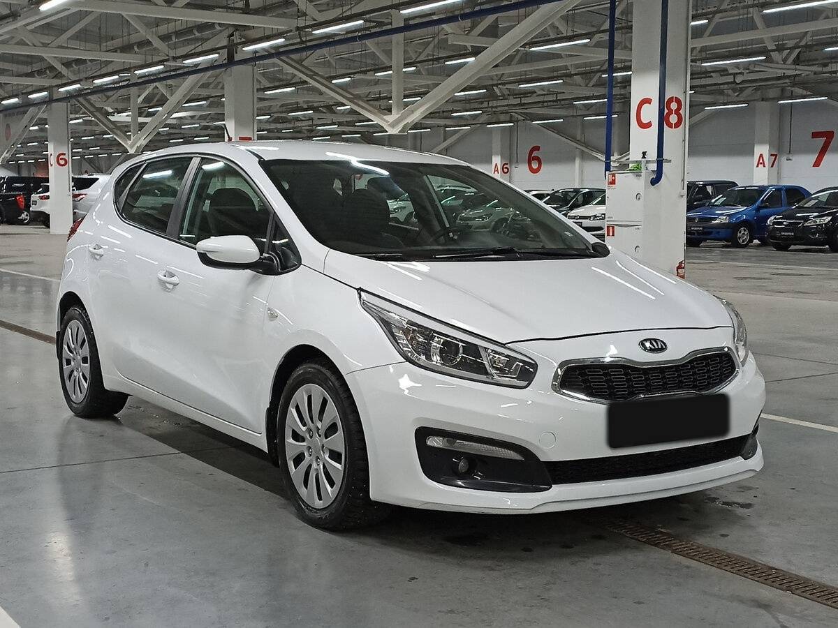 Kia Ceed б/у, 2015, Автоматическая. Фото: #2