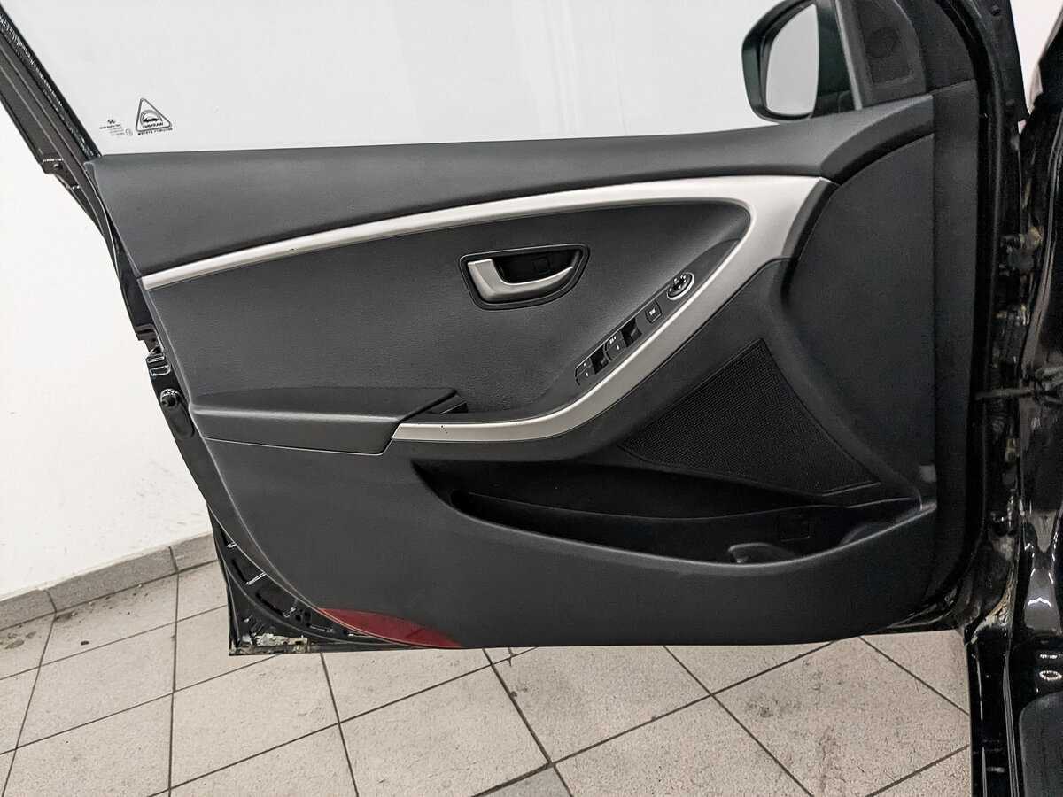 Hyundai i30 б/у, 2015, Автоматическая. Фото: #18
