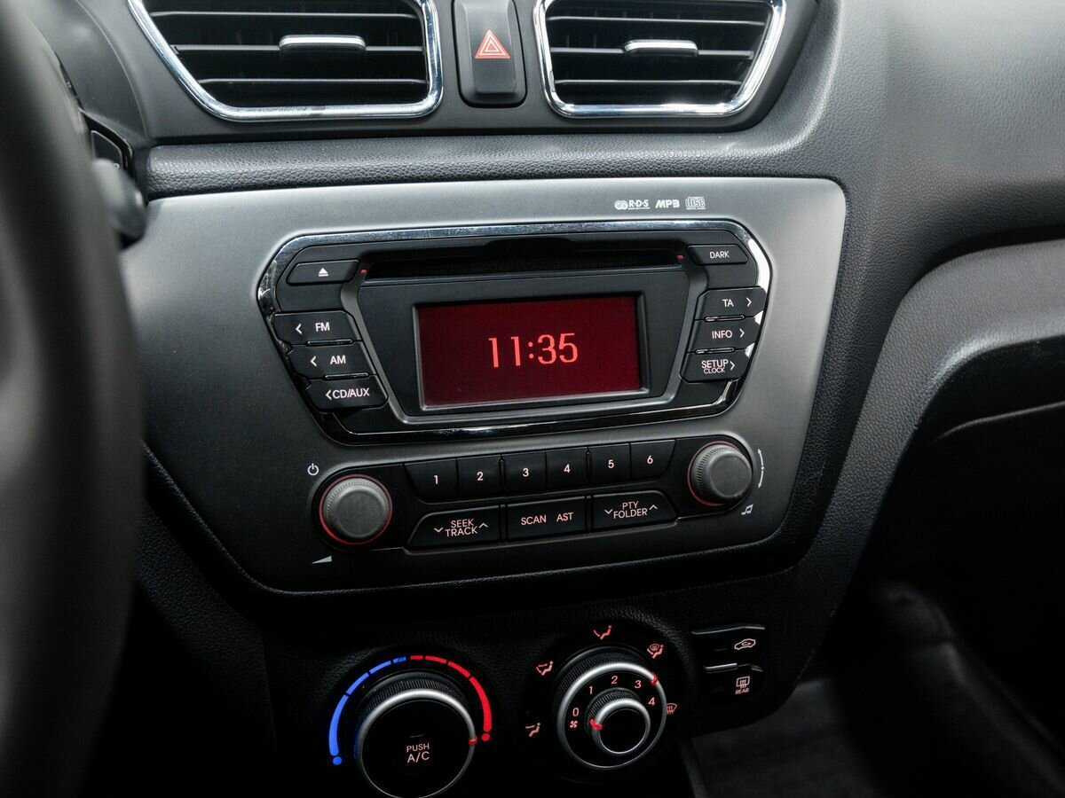 Kia Rio б/у, 2013, Автоматическая. Фото: #16