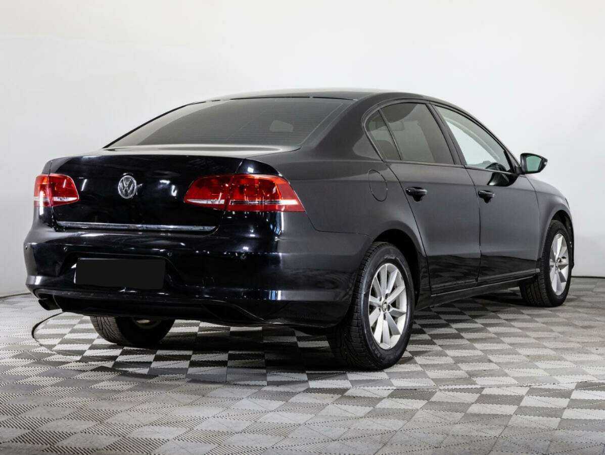Volkswagen Passat б/у, 2013, Механическая. Фото: #3