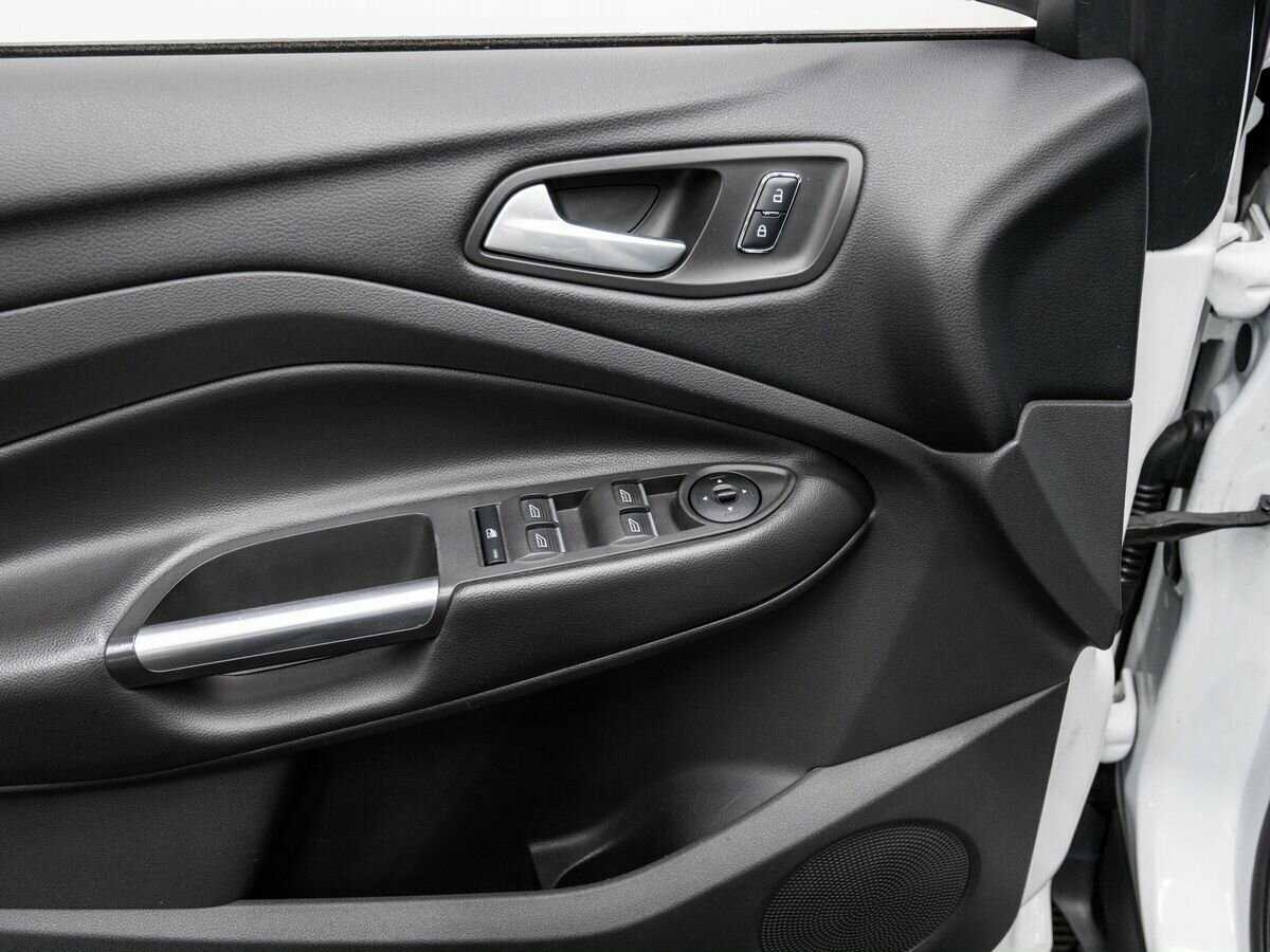 Ford Kuga б/у, 2015, Автоматическая. Фото: #14