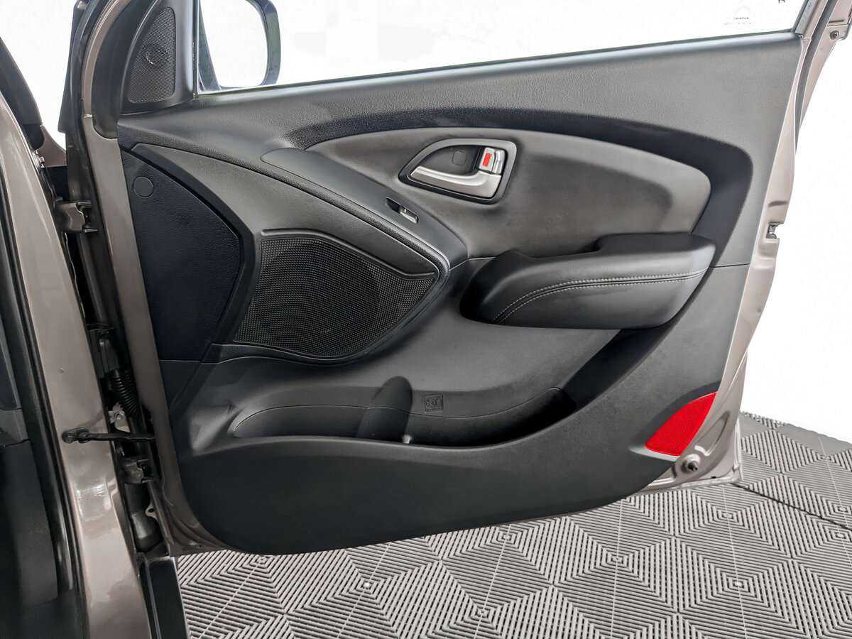 Hyundai ix35 б/у, 2012, Автоматическая. Фото: #17