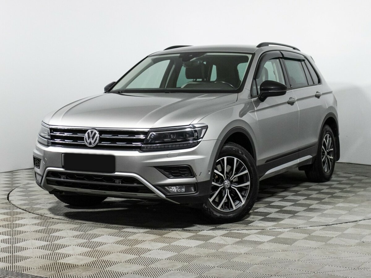 Volkswagen Tiguan б/у, 2019, Роботизированная. Посмотреть фото