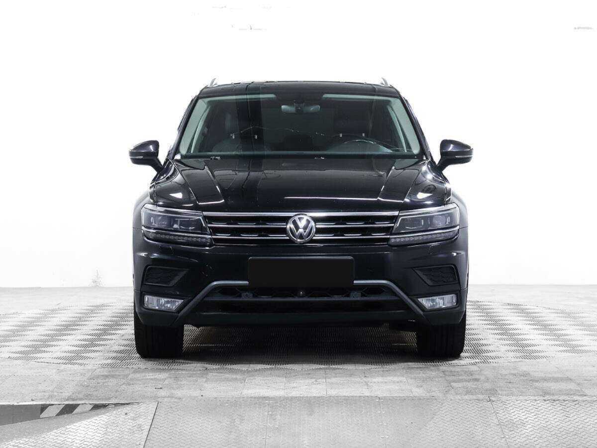 Volkswagen Tiguan б/у, 2017, Роботизированная. Фото: #1