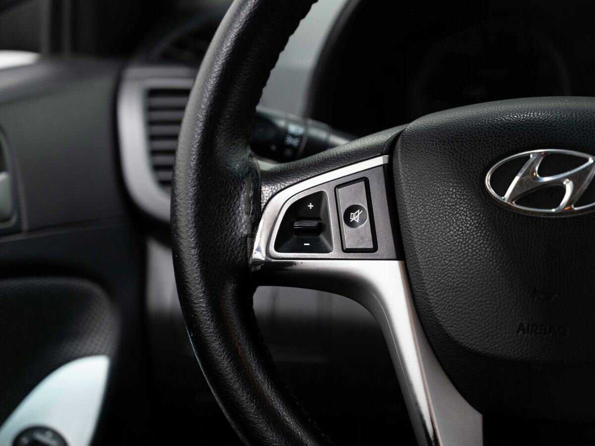 Hyundai Solaris б/у, 2013, Механическая. Фото: #14