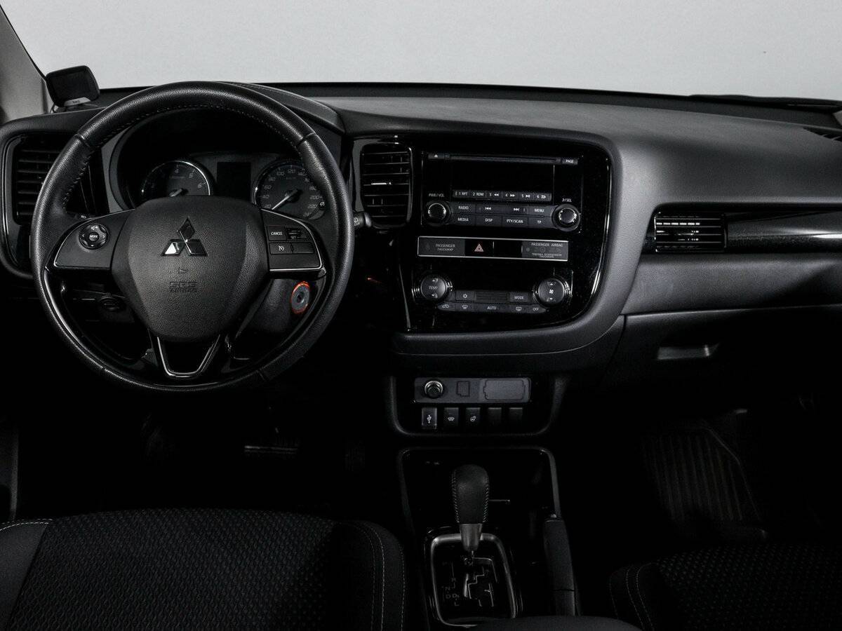 Mitsubishi Outlander б/у, 2019, Вариатор. Фото: #11