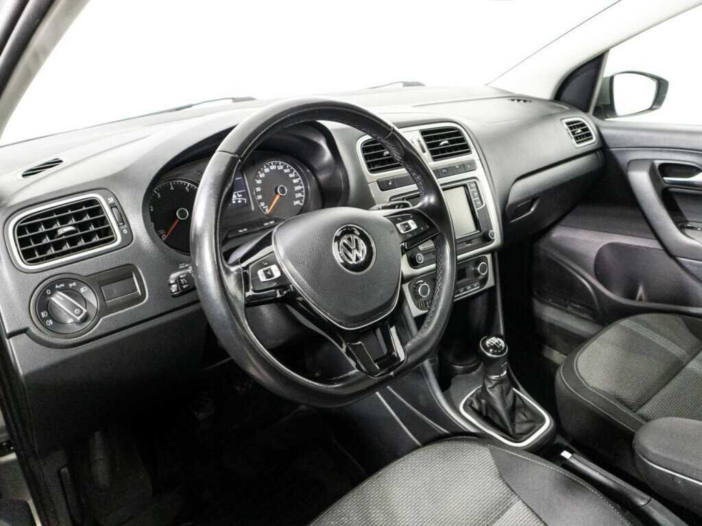 Volkswagen Polo б/у, 2018, Механическая. Фото: #10