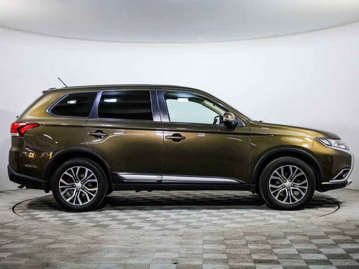 Mitsubishi Outlander б/у, 2015, Вариатор. Фото: #2