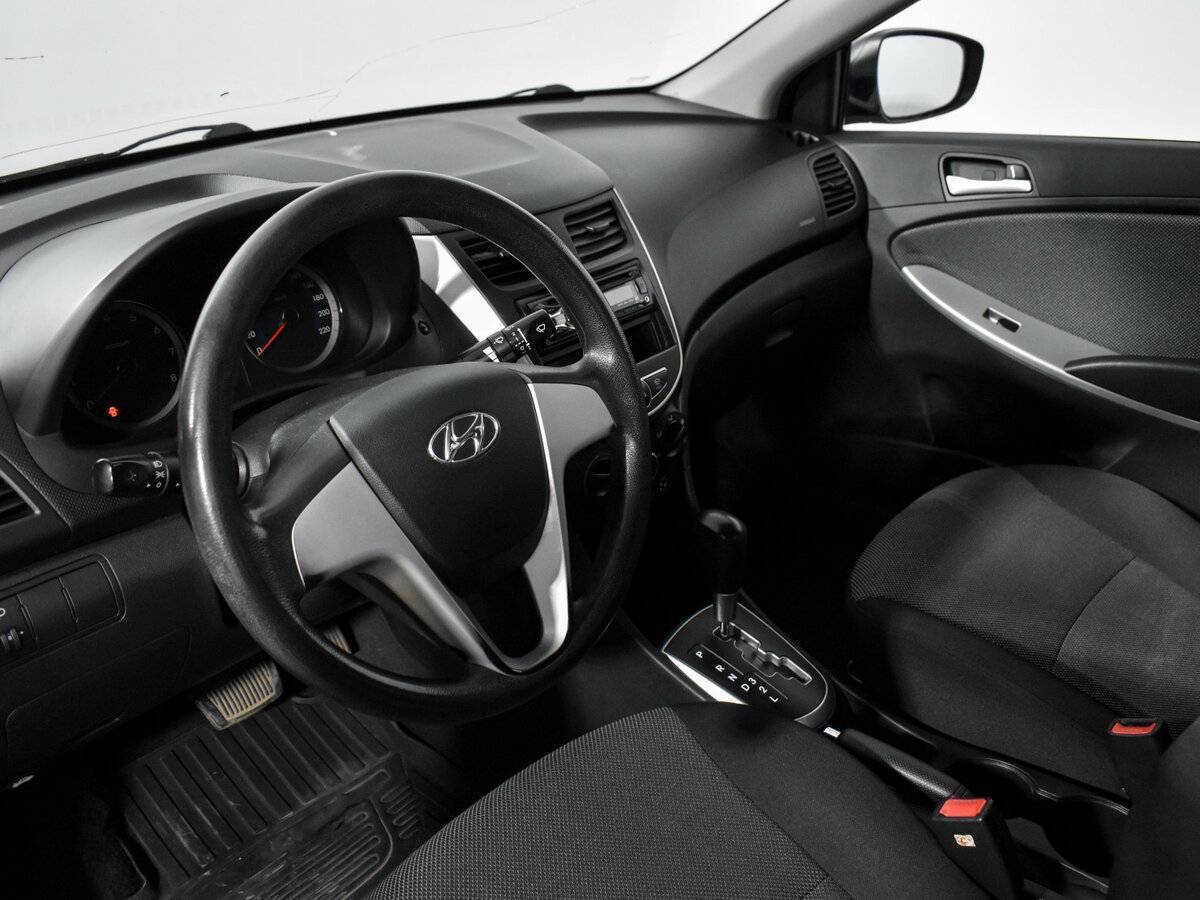 Hyundai Solaris б/у, 2012, Автоматическая. Фото: #8