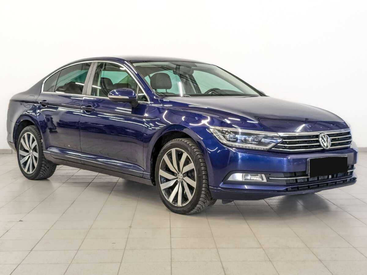 Volkswagen Passat б/у, 2019, Роботизированная. Фото: #2