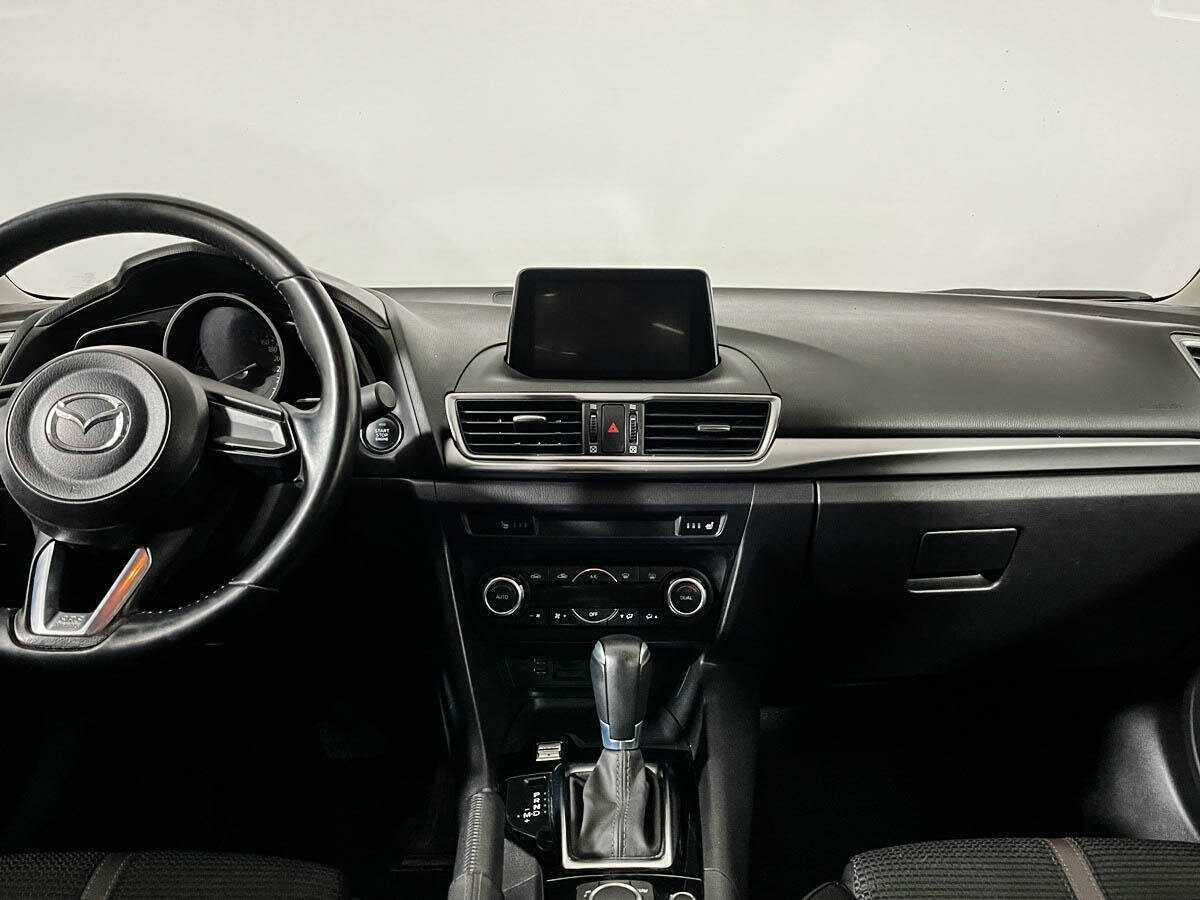 Mazda 3 б/у, 2017, Автоматическая. Фото: #11