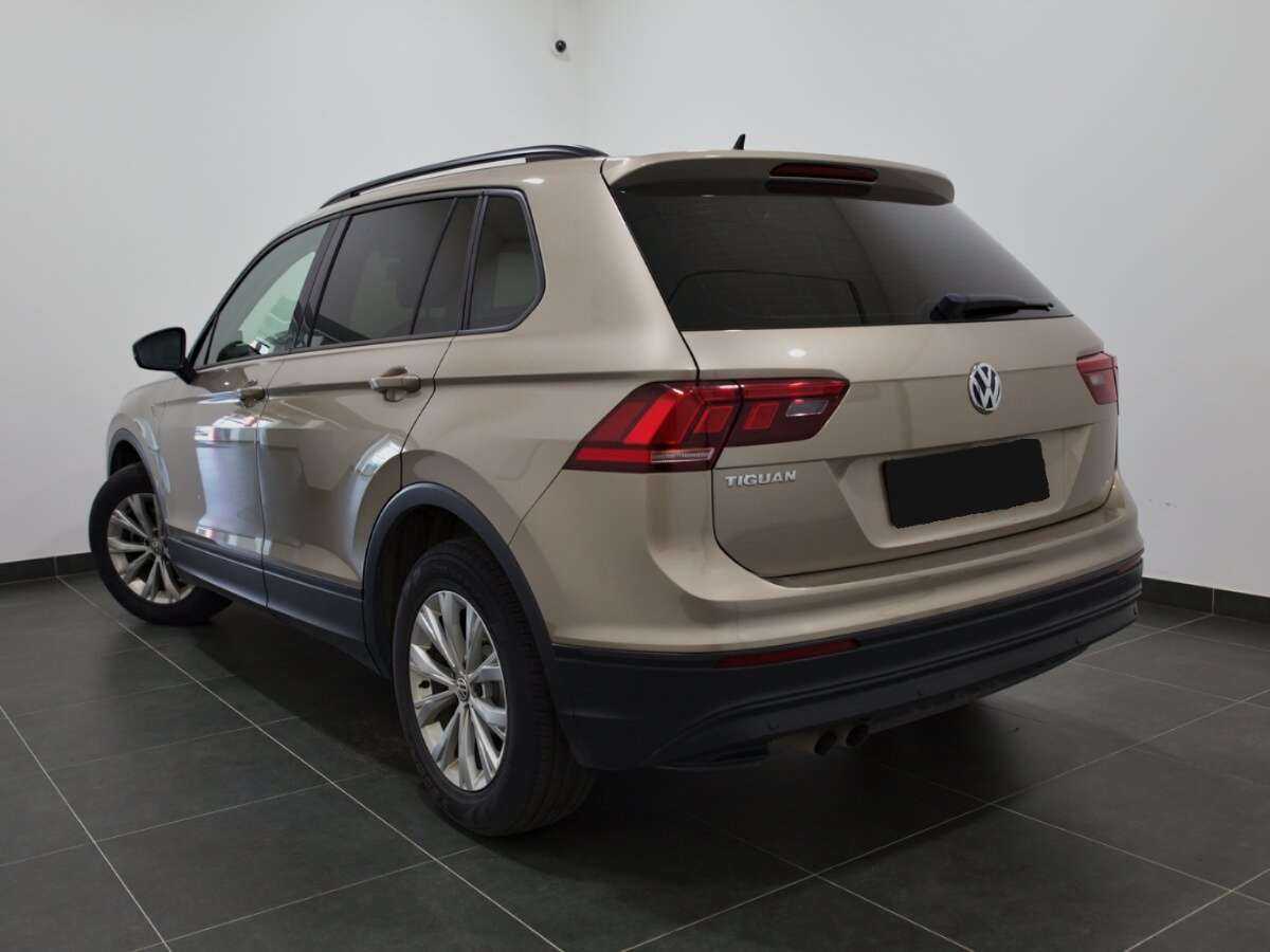 Volkswagen Tiguan б/у, 2018, Роботизированная. Фото: #2