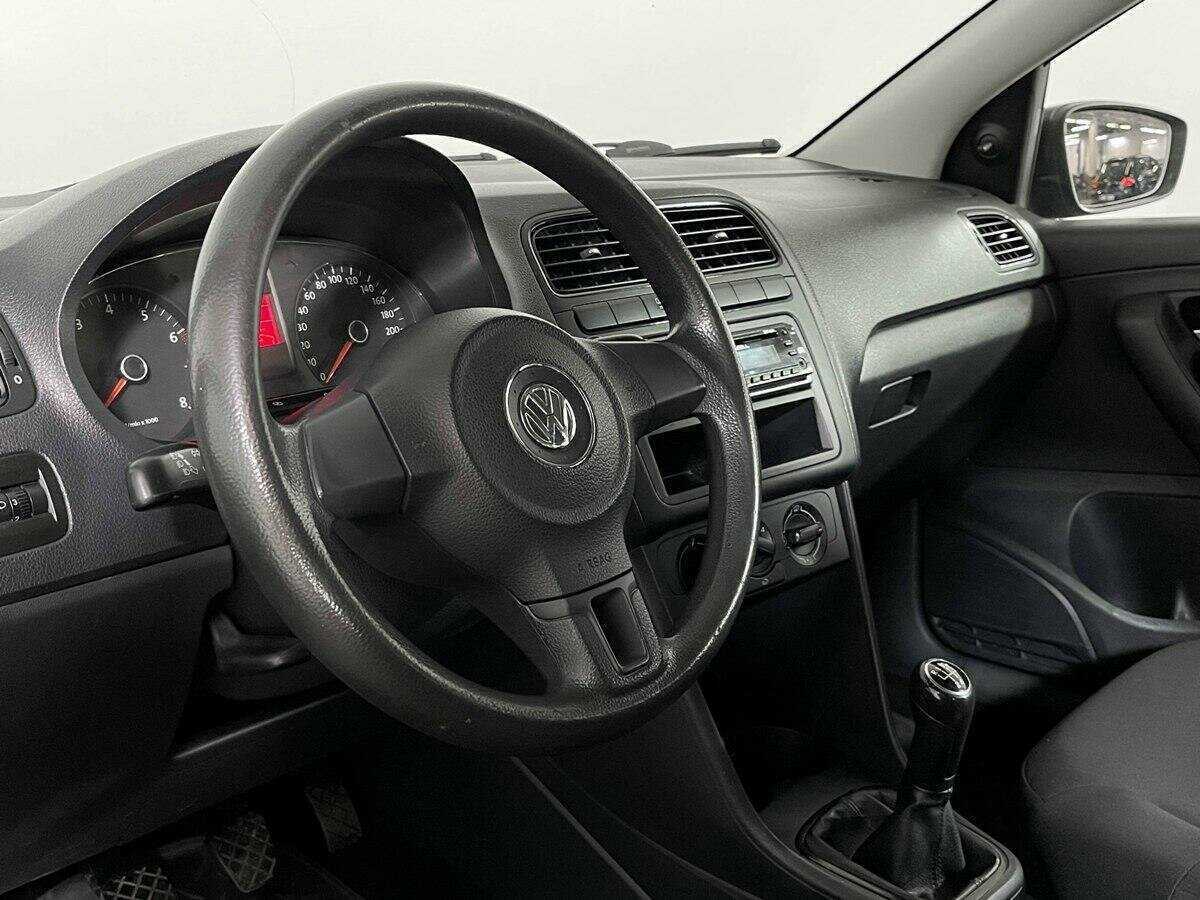Volkswagen Polo б/у, 2012, Механическая. Фото: #10