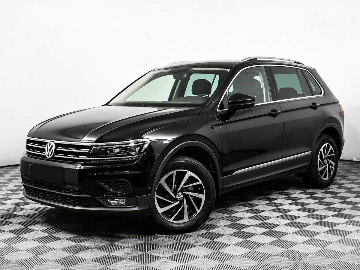 Volkswagen Tiguan б/у, 2018, Роботизированная. Посмотреть фото