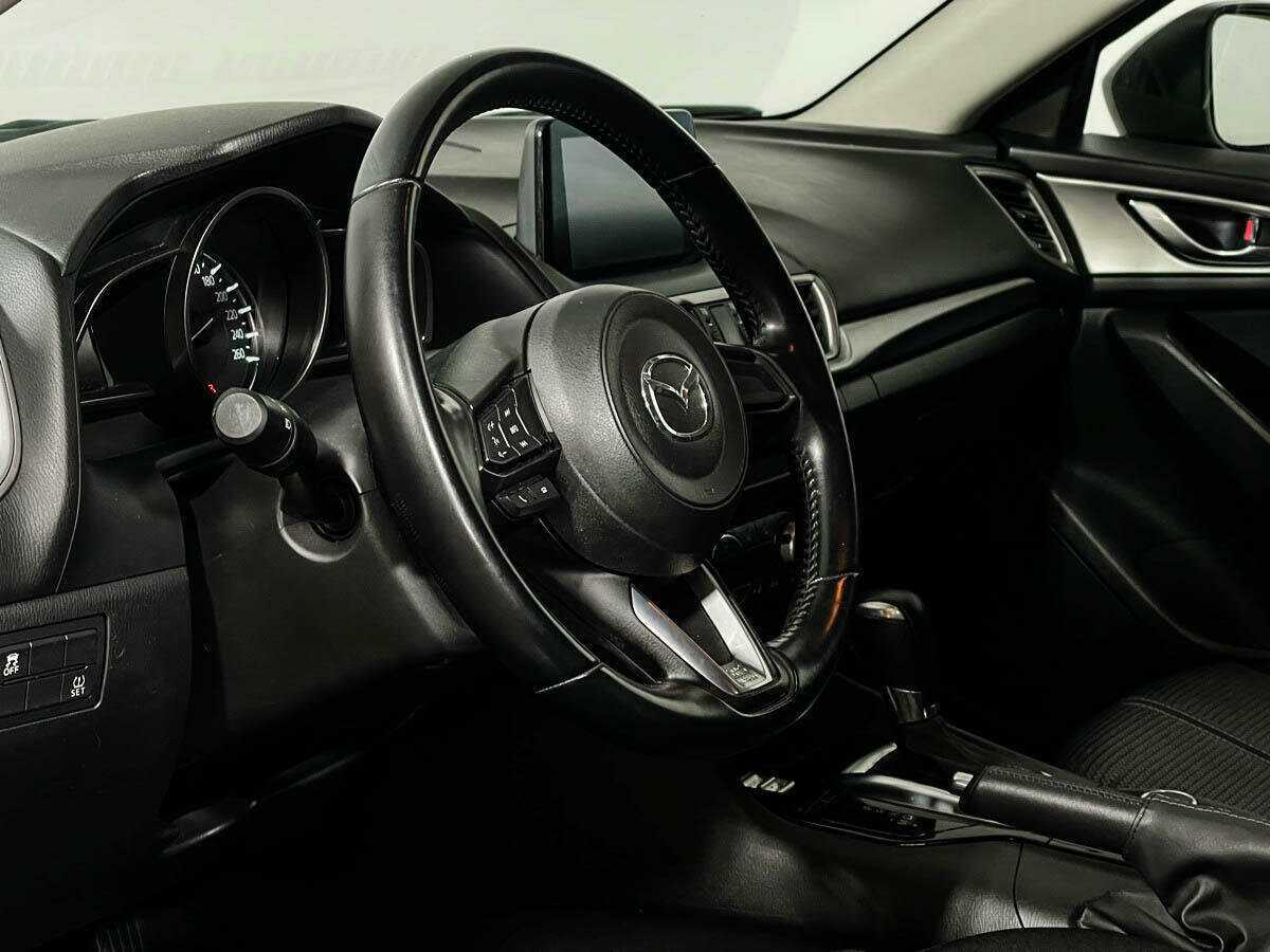 Mazda 3 б/у, 2017, Автоматическая. Фото: #9