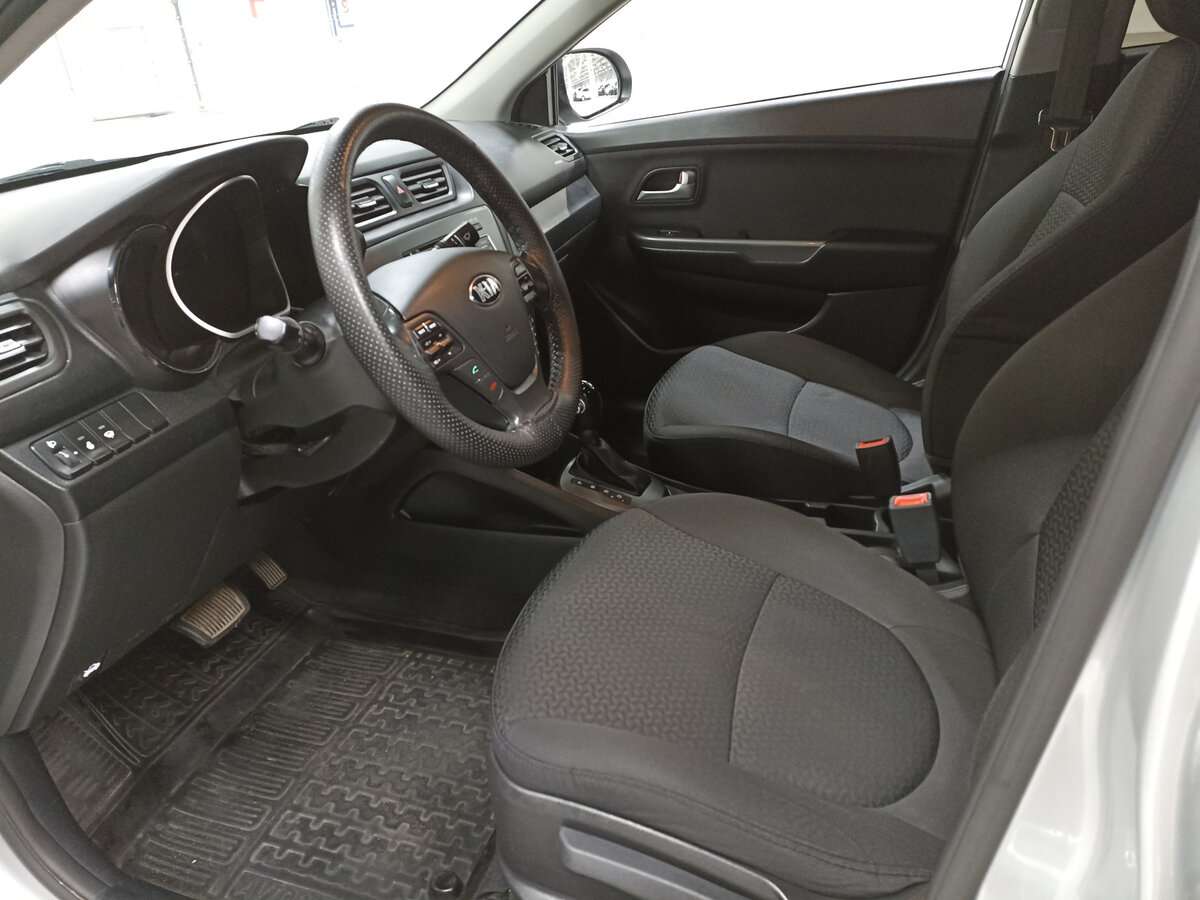 Kia Rio б/у, 2015, Автоматическая. Фото: #15
