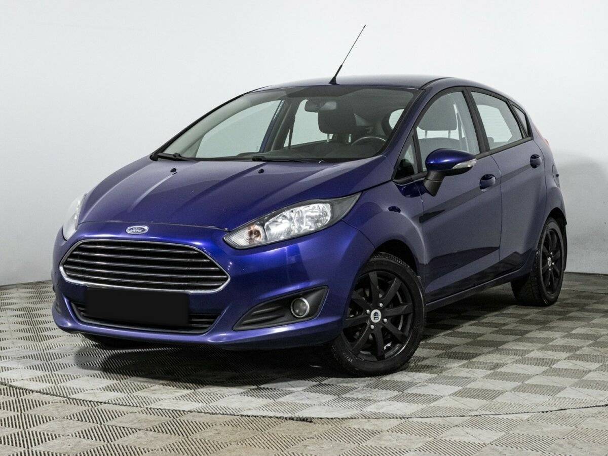 Ford Fiesta б/у, 2015, Механическая. Фото: #0