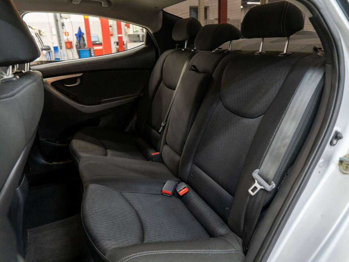 Hyundai Elantra б/у, 2012, Автоматическая. Фото: #6