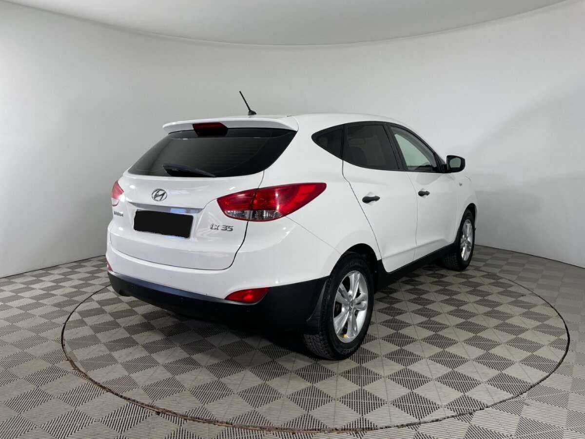 Hyundai ix35 б/у, 2013, Механическая. Фото: #3