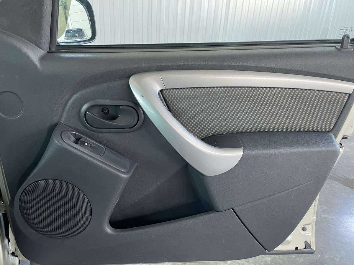 Renault Duster б/у, 2013, Механическая. Фото: #17