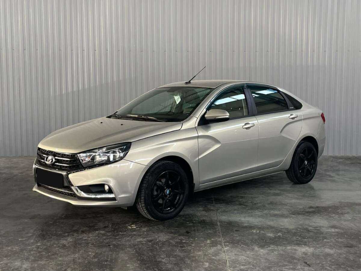 Lada (ВАЗ) Vesta б/у, 2017, Механическая. Фото: #0