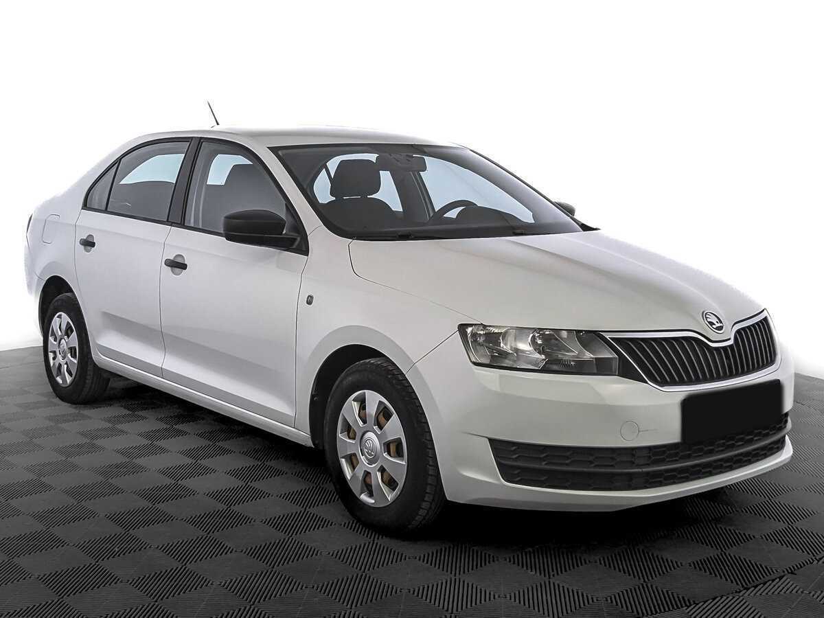 Skoda Rapid б/у, 2017, Механическая. Фото: #2