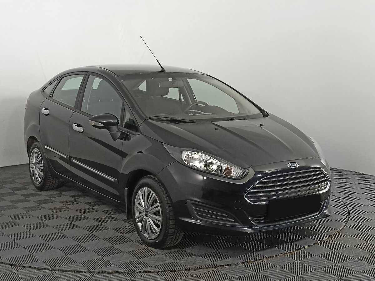 Ford Fiesta б/у, 2015, Механическая. Фото: #2