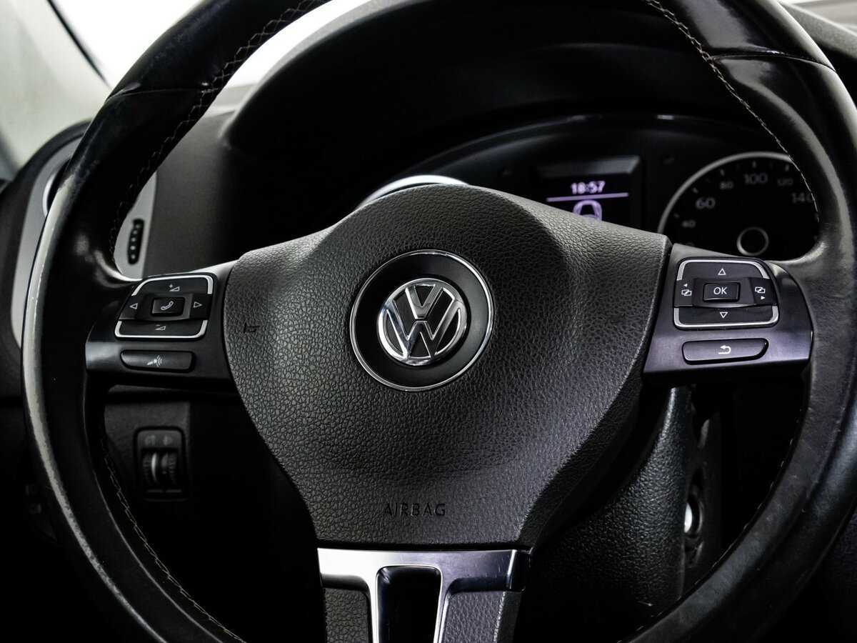 Volkswagen Tiguan б/у, 2015, Роботизированная. Фото: #11