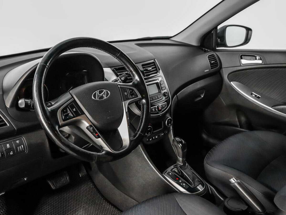 Hyundai Solaris б/у, 2015, Автоматическая. Фото: #8