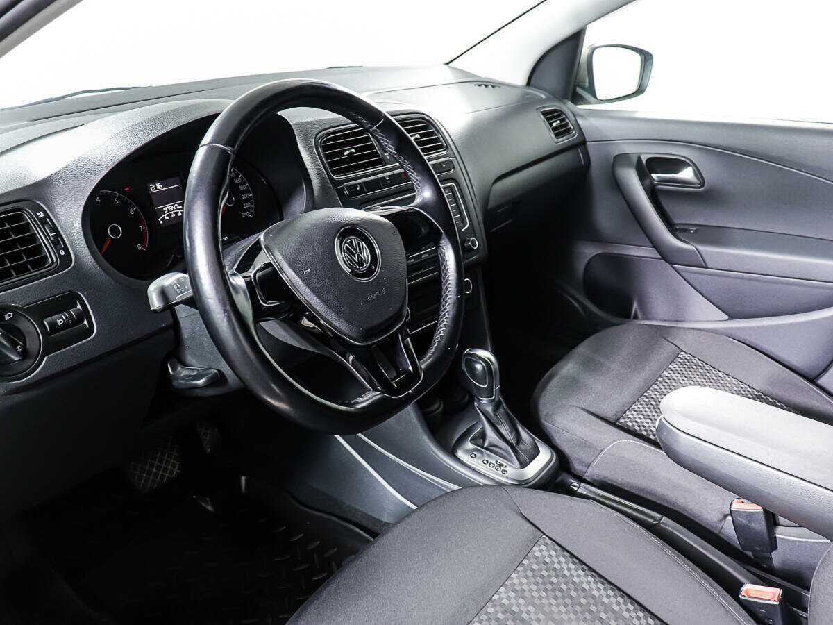 Volkswagen Polo б/у, 2017, Автоматическая. Фото: #11