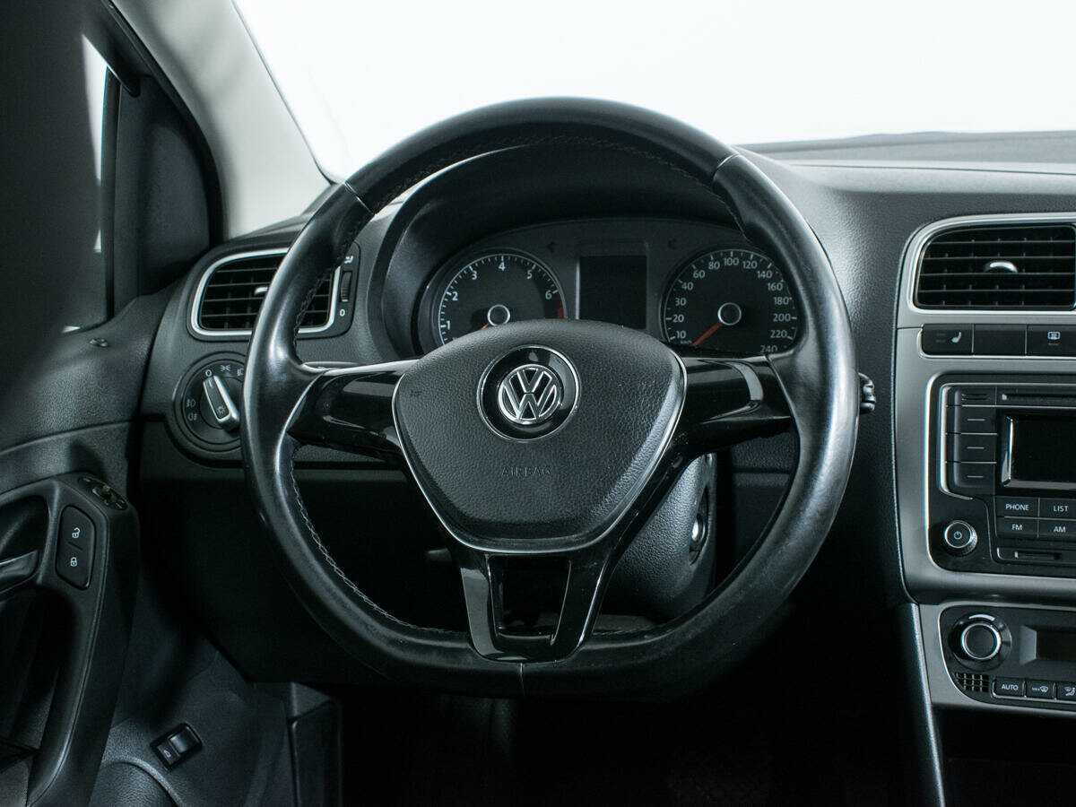 Volkswagen Polo б/у, 2016, Автоматическая. Фото: #13