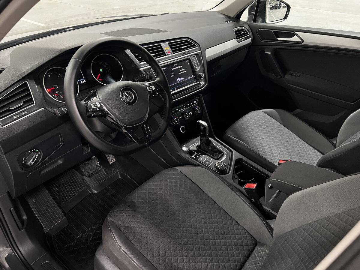 Volkswagen Tiguan б/у, 2017, Роботизированная. Фото: #15