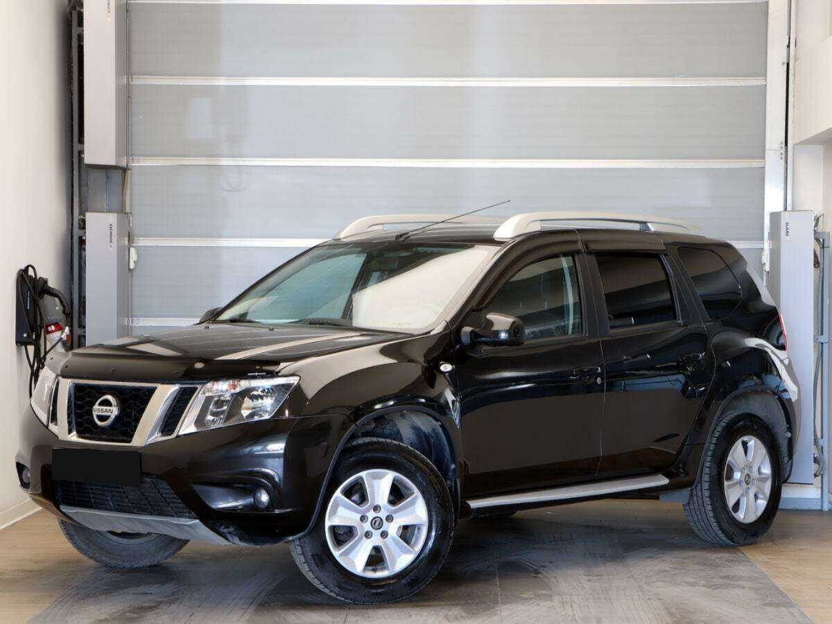 Nissan Terrano б/у, 2020, Механическая. Фото: #0