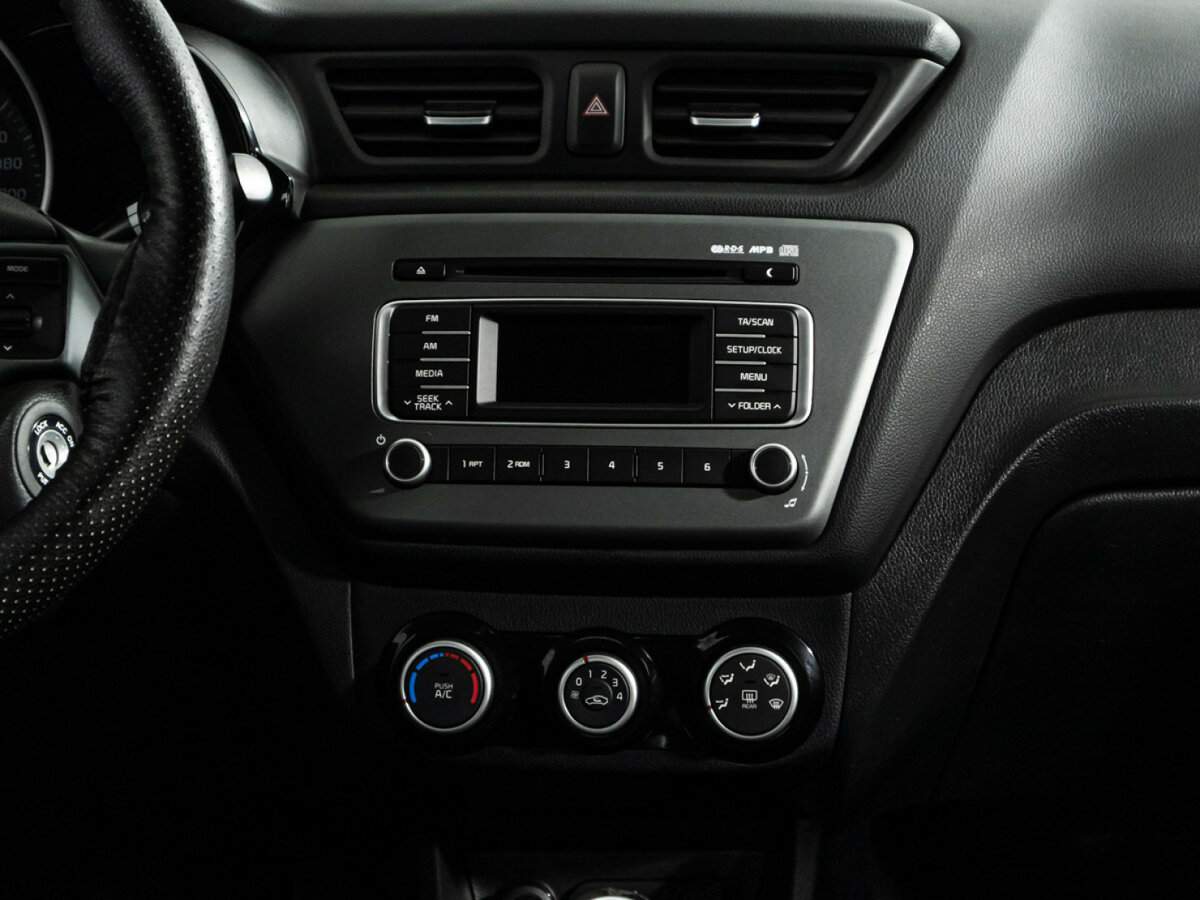Kia Rio б/у, 2015, Механическая. Фото: #13