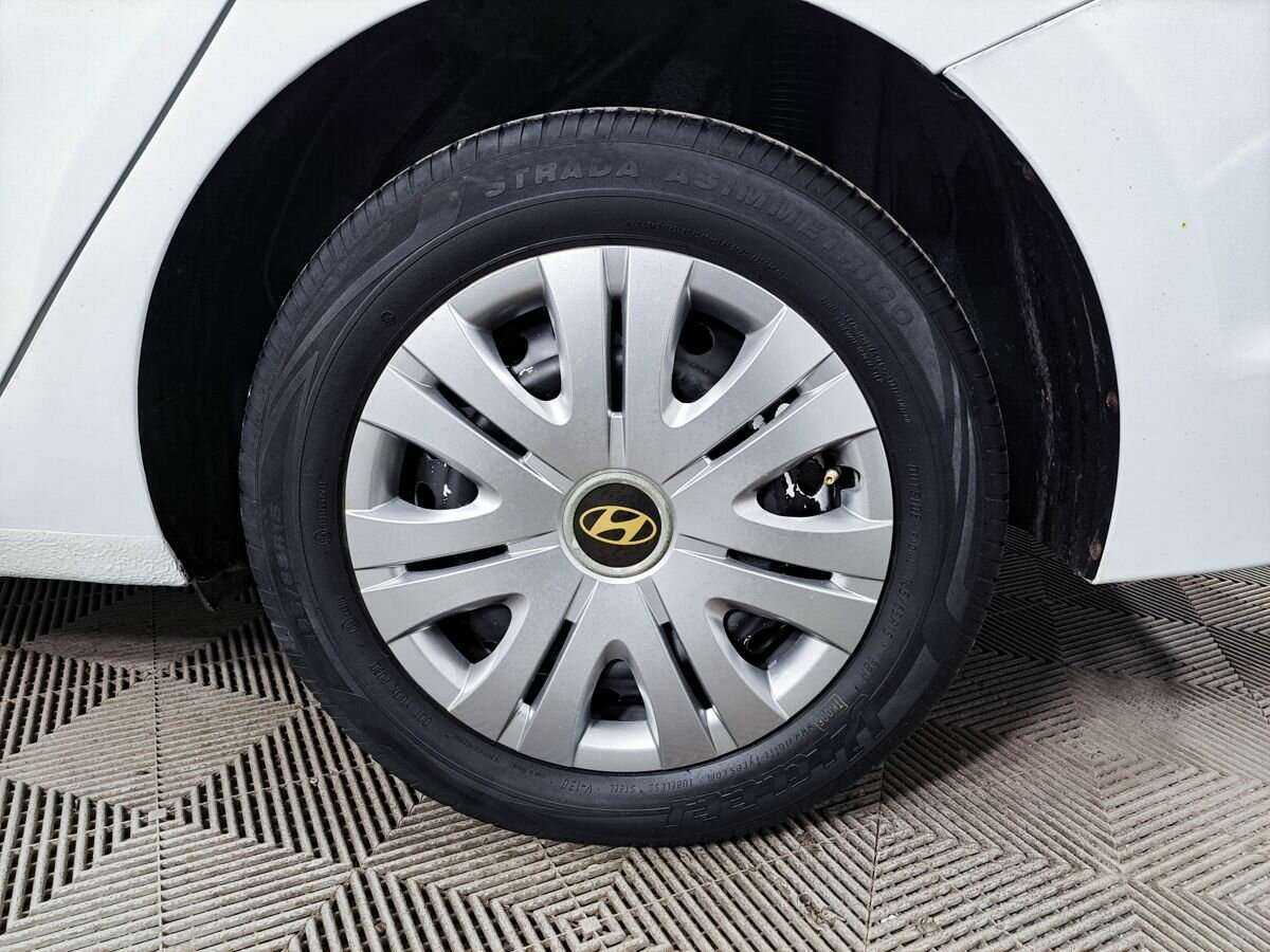 Hyundai Solaris б/у, 2017, Механическая. Фото: #16
