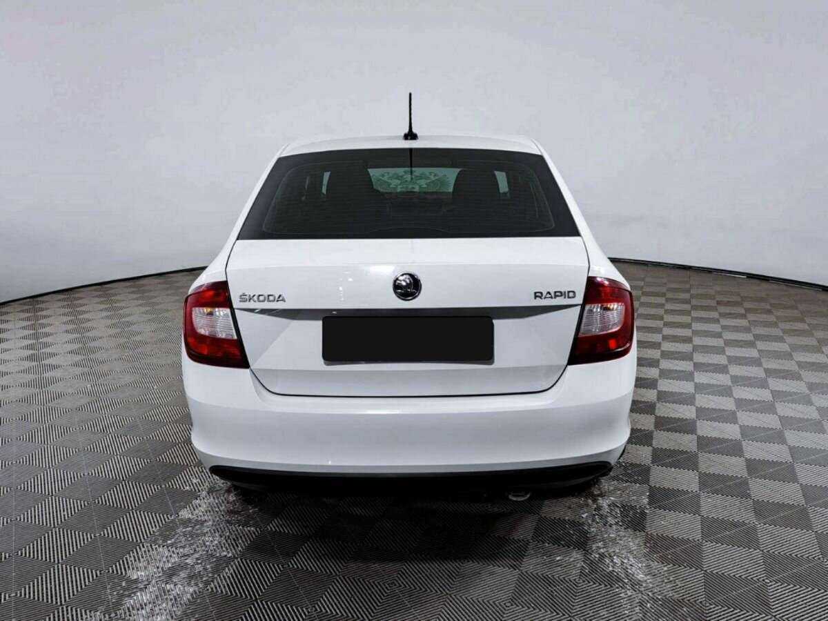 Skoda Rapid б/у, 2017, Механическая. Фото: #5