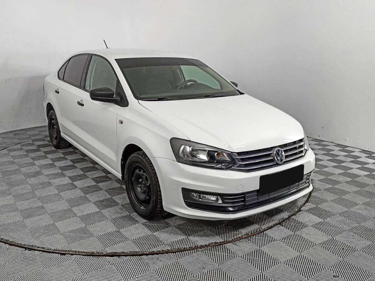 Volkswagen Polo б/у, 2018, Механическая. Фото: #2